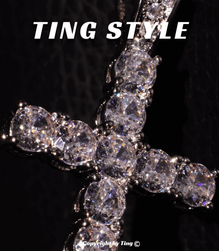 Dây chuyền thánh giá Cubic Zirconia trắng vs đỏ thời trang phong cách